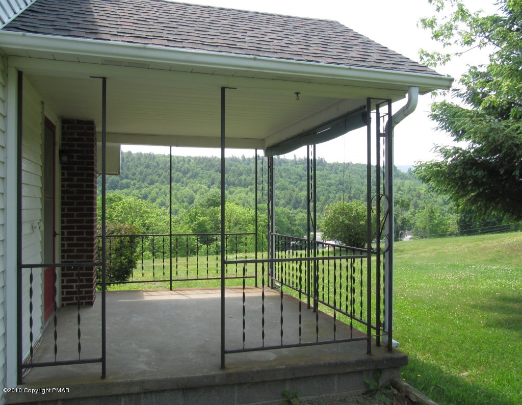 37 Fiddletown Road Kunkletown, PA 18058 - Photo 4 of 20 Porch and View