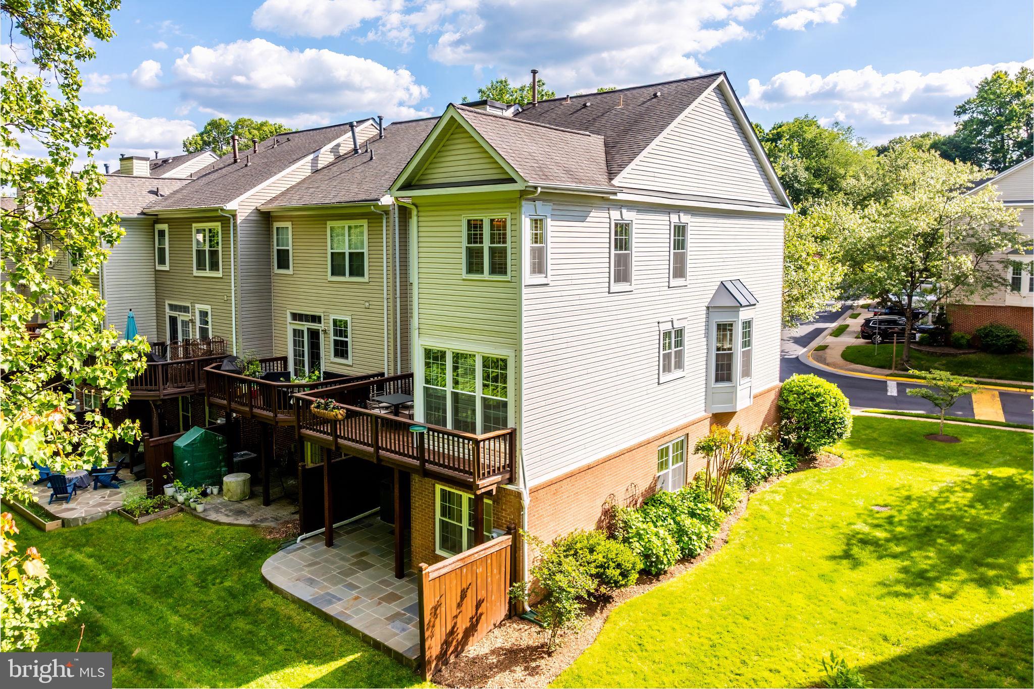 1251 Wild Hawthorn Way Reston, VA 20194 - Photo 54 of 60 Gallery Image 54