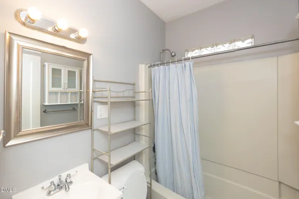 $1,450 | 104 Carolina Avenue, Burlington, NC 27215