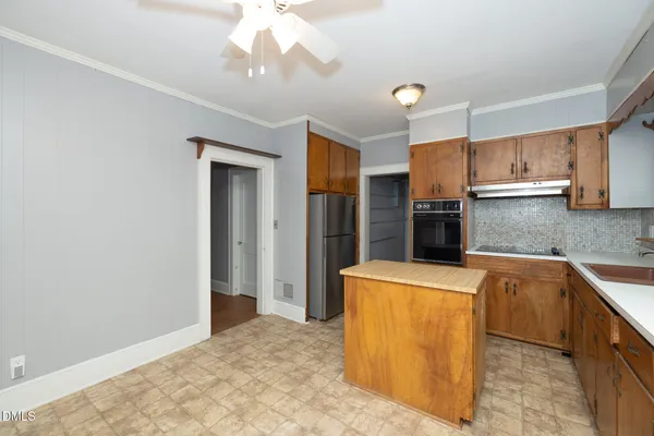 $1,450 | 104 Carolina Avenue, Burlington, NC 27215