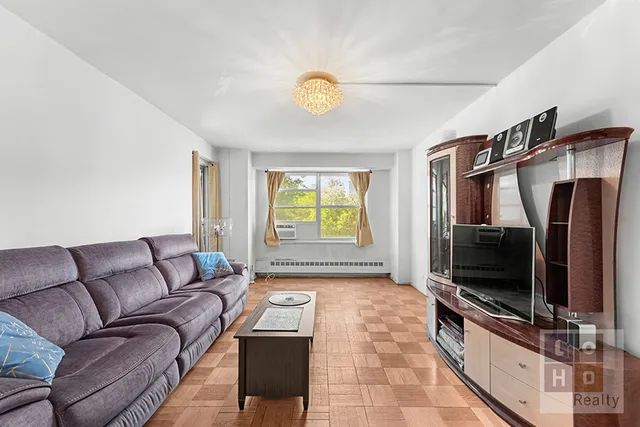 $550,000 | 575 Grand Street, Unit E506 | Lower East Side