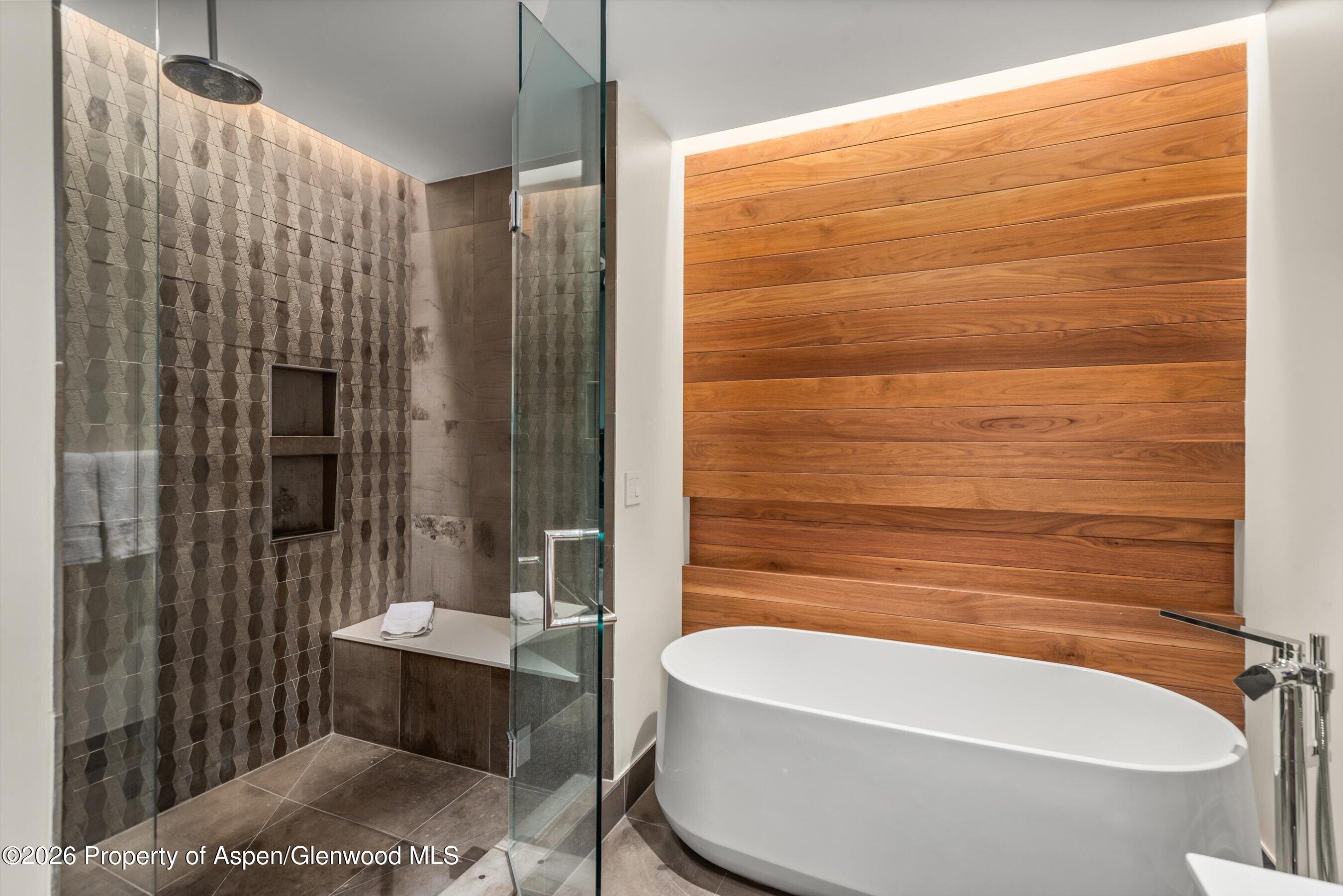 77 Wood Road, Unit 404 EAST Snowmass Village, CO 81615 - Photo 15 of 27 Soaking Tub and Shower
