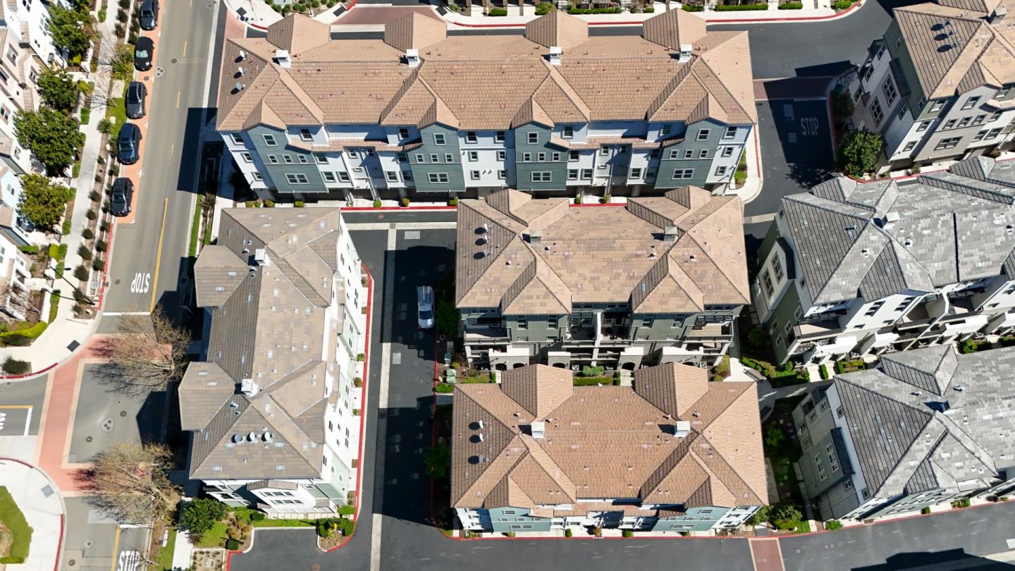 1425 Lavender Loop Milpitas, CA 95035 - Photo 44 of 59 an aerial view of multiple houses with outdoor space