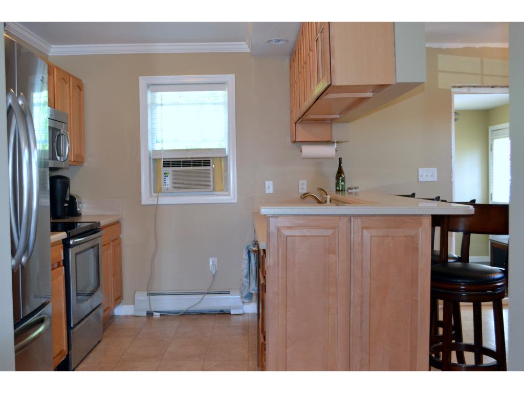 626 Bell Street Manchester, NH 03103 - Photo 6 of 36 Gallery Image 6