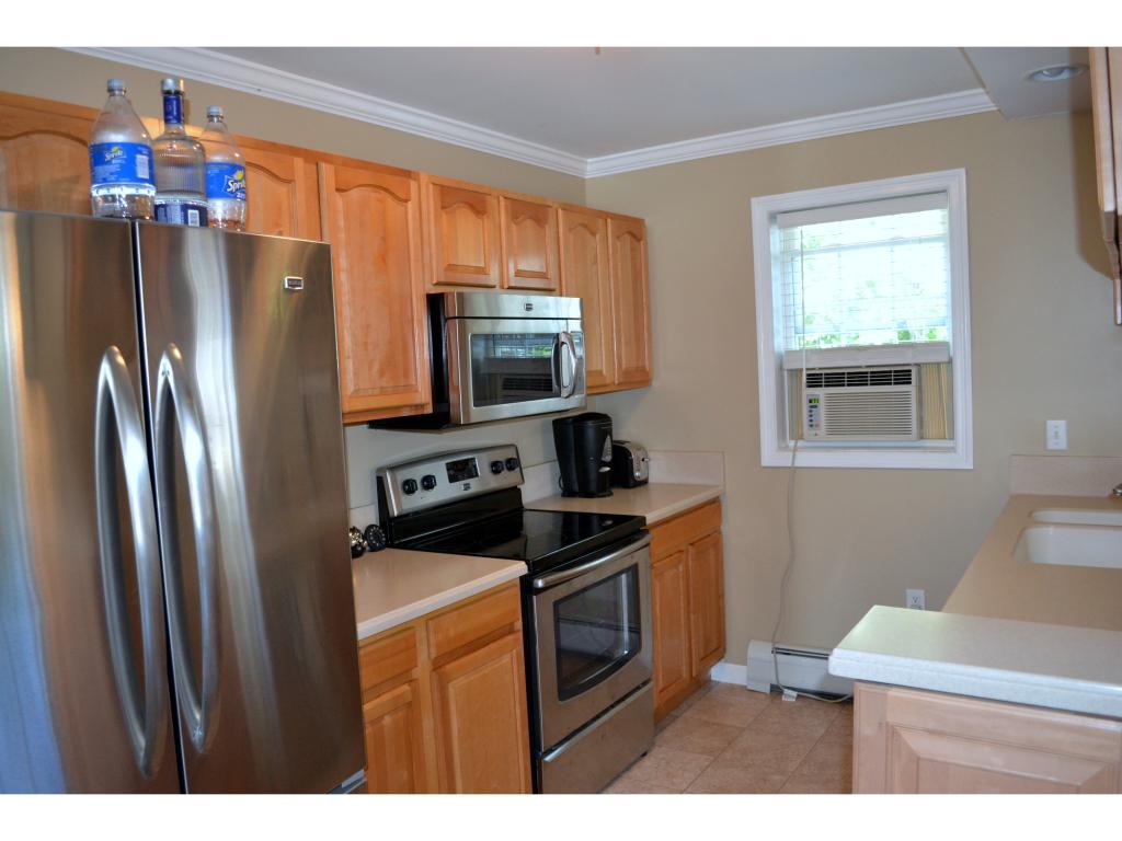 626 Bell Street Manchester, NH 03103 - Photo 7 of 36 Gallery Image 7