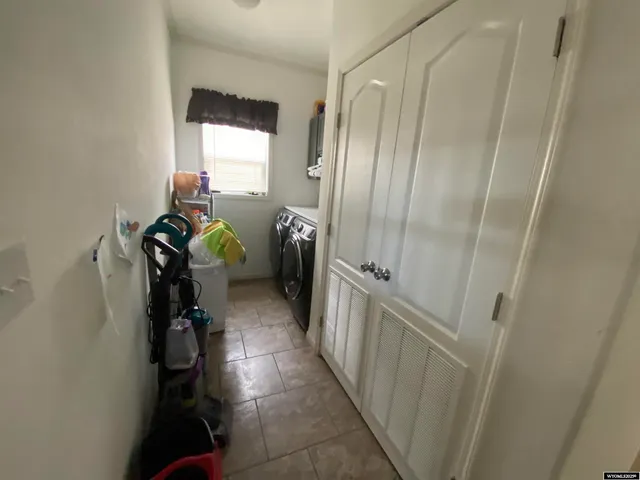 $280,000 | 810 Cliff Avenue, Riverton, WY 82501