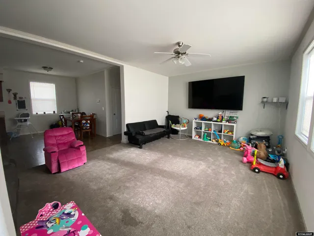 $280,000 | 810 Cliff Avenue, Riverton, WY 82501