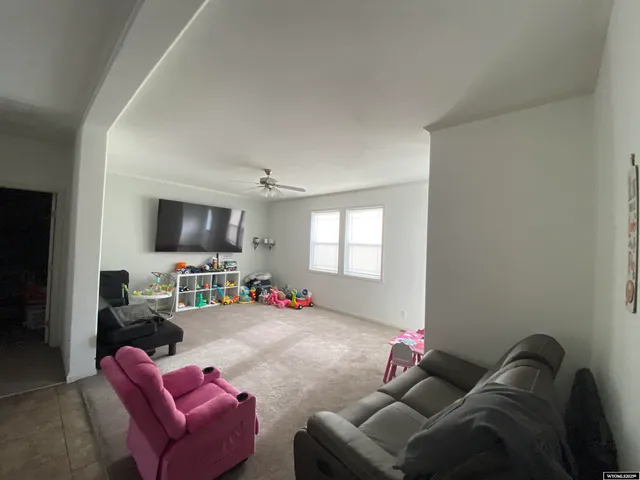 $280,000 | 810 Cliff Avenue, Riverton, WY 82501