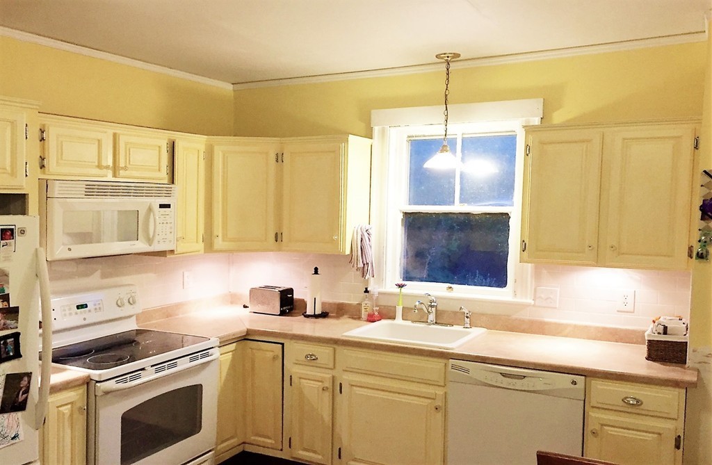 877 State Road Plymouth, MA 02360 - Photo 6 of 21 Gallery Image 6