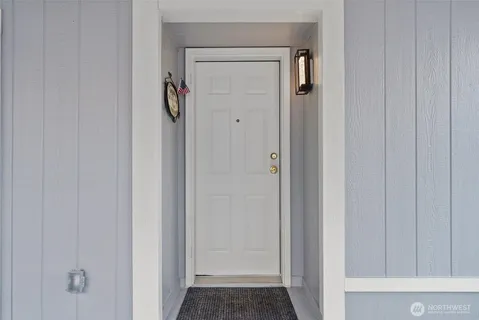 $215,000 | 28000 Northeast 142nd Place, Unit 121, Duvall, WA 98019