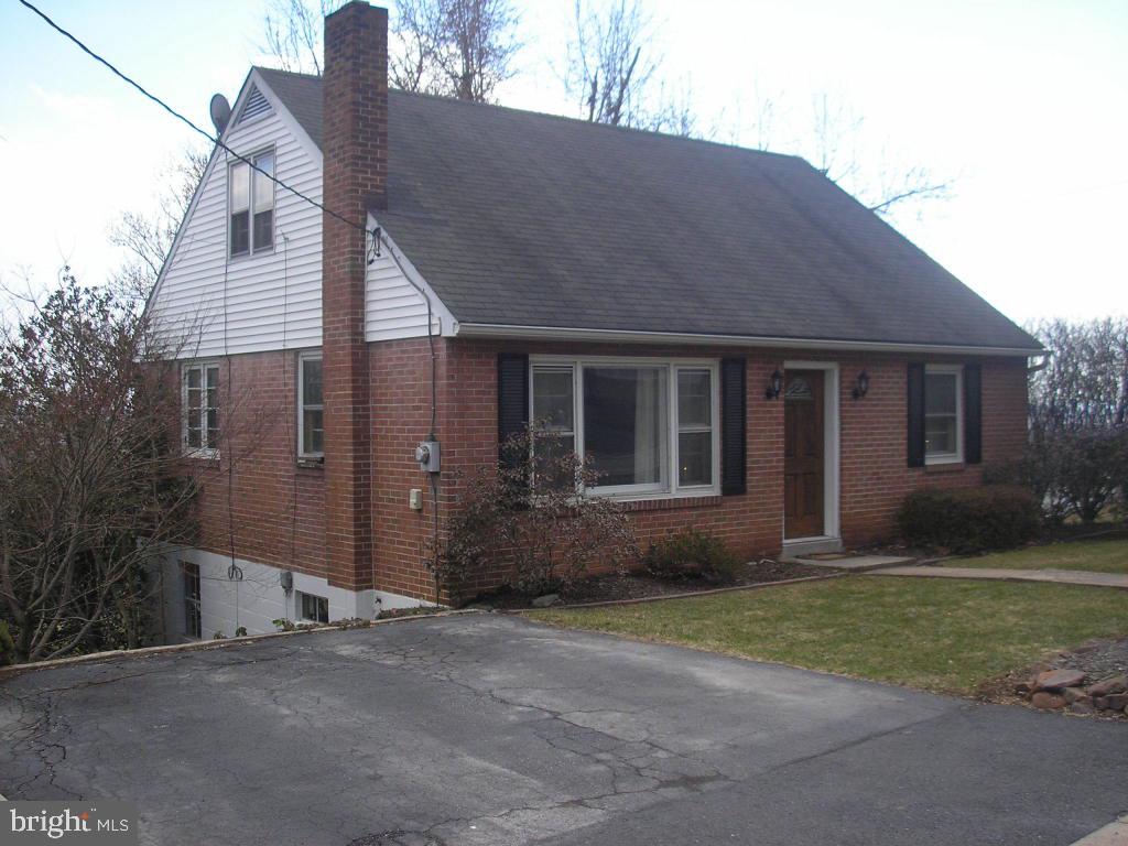 467 Ridge Avenue Ephrata, PA 17522 - Photo 1 of 21 Gallery Image 1