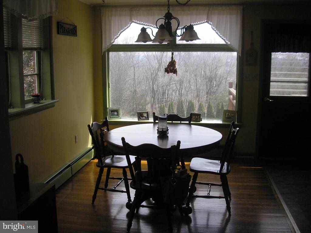 467 Ridge Avenue Ephrata, PA 17522 - Photo 6 of 21 Gallery Image 6