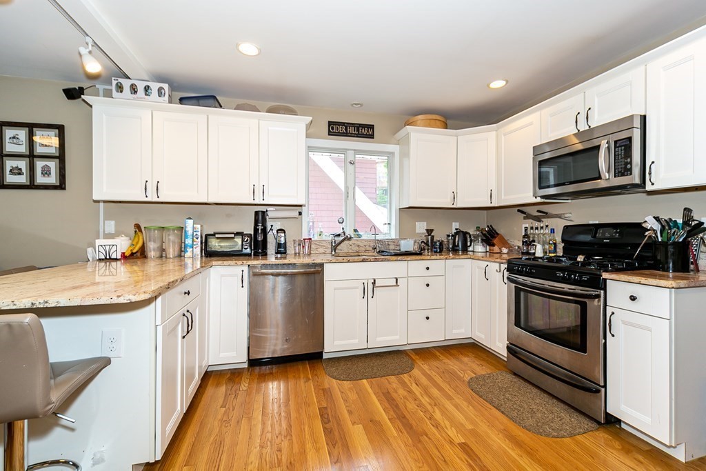 21-23 Fessenden Road Arlington, MA 02476 - Photo 7 of 15 Gallery Image 7