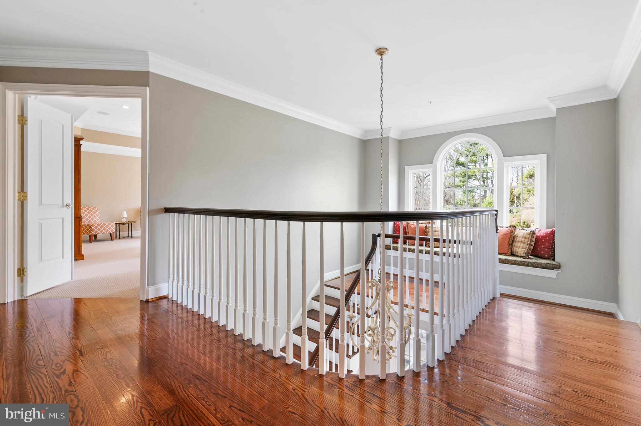 9 Plymouth Road Newtown Square, PA 19073 - Photo 13 of 28 Gleaming Wood Floor Landing