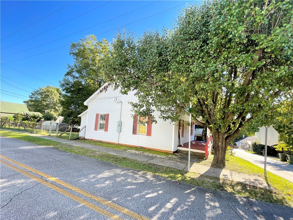 411 Gerber Street Walhalla, SC 29691 - Photo 7 of 34 Gallery Image 7