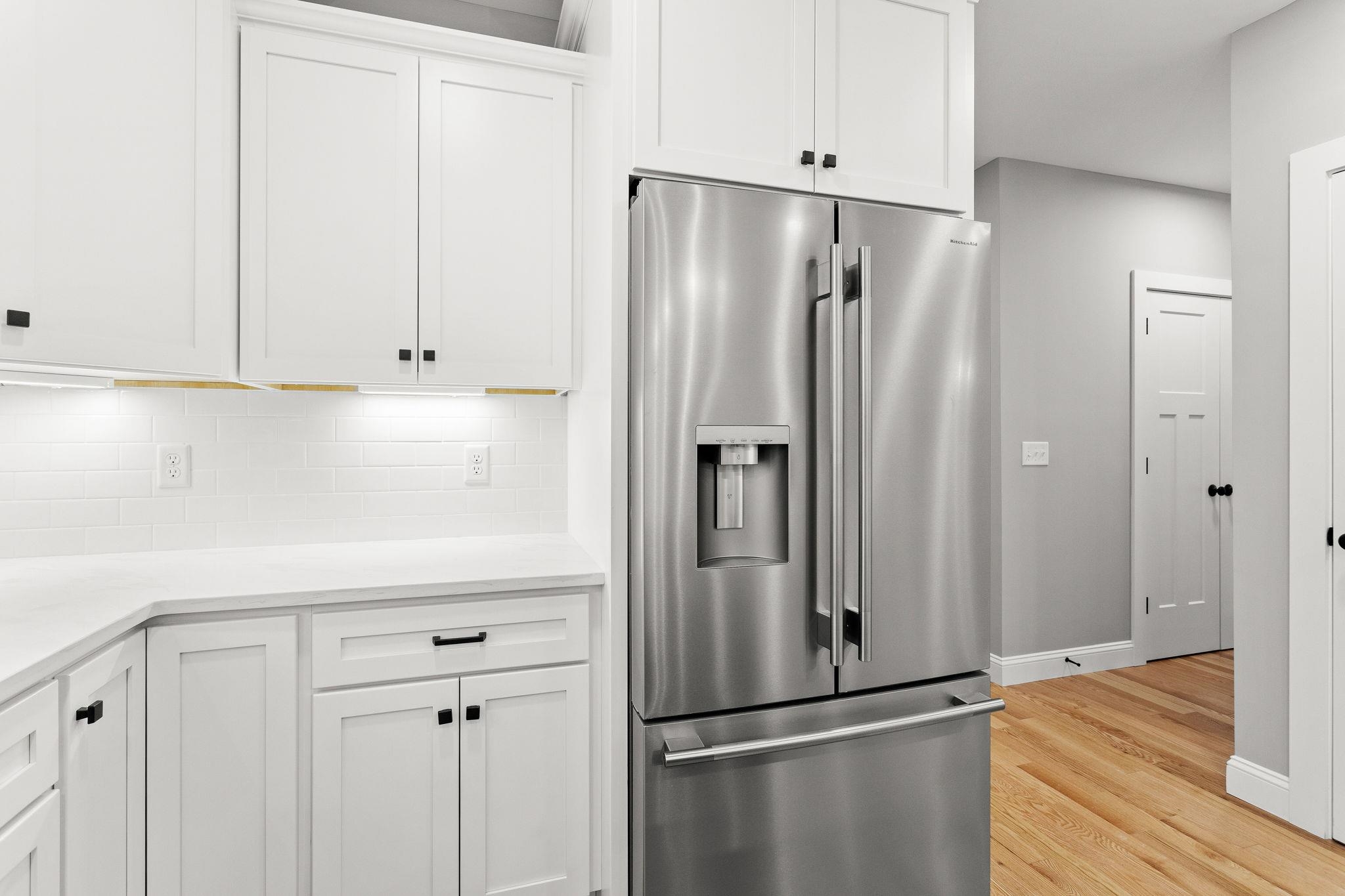 91 Raymond Road Auburn, NH 03032 - Photo 16 of 48