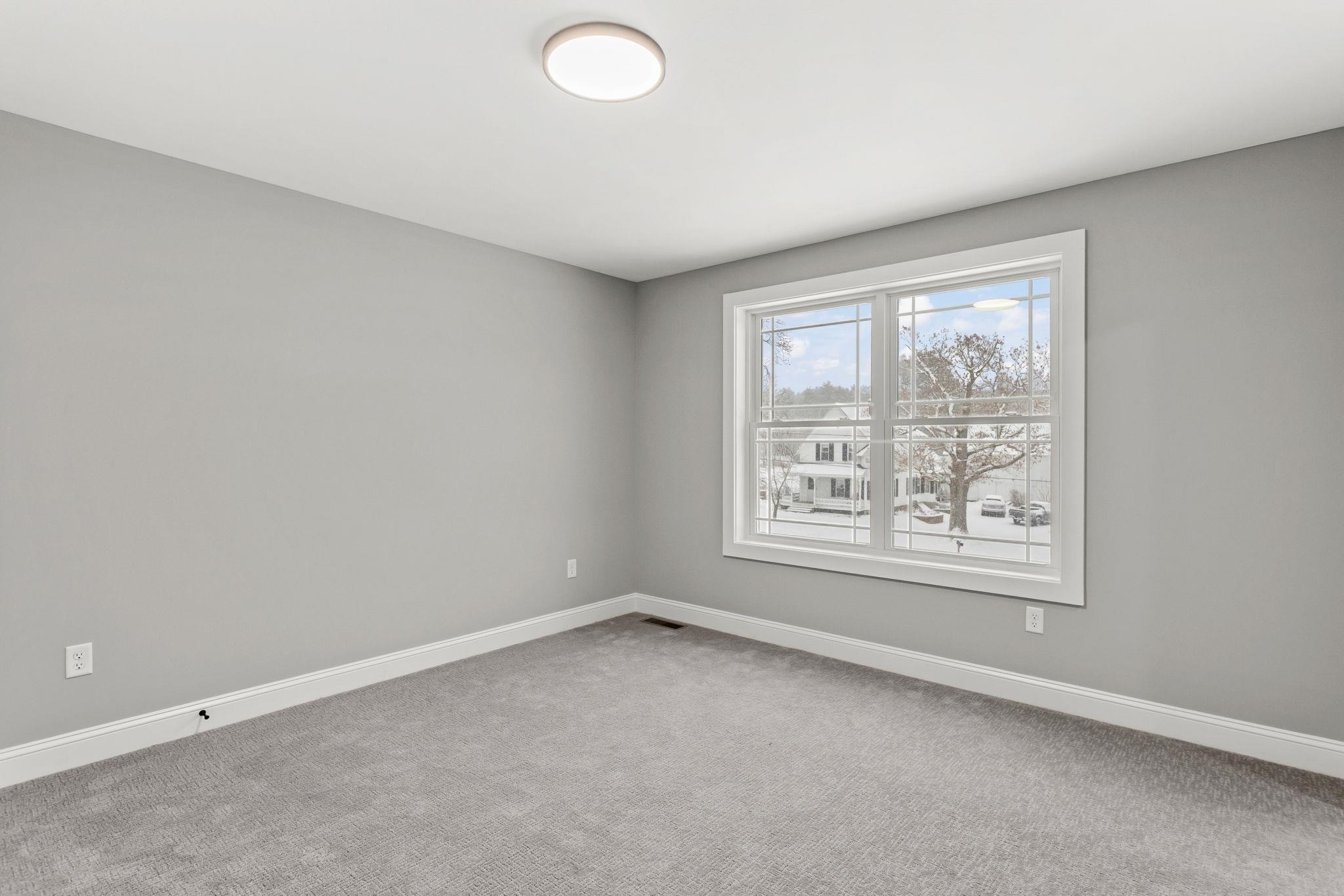 91 Raymond Road Auburn, NH 03032 - Photo 31 of 48