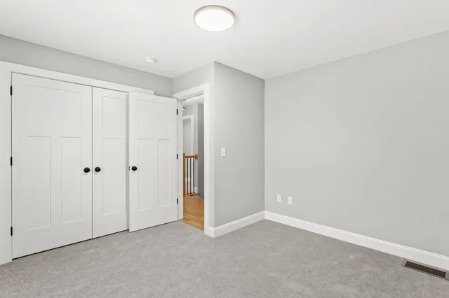 $1,100,000 | 91 Raymond Road, Auburn, NH 03032