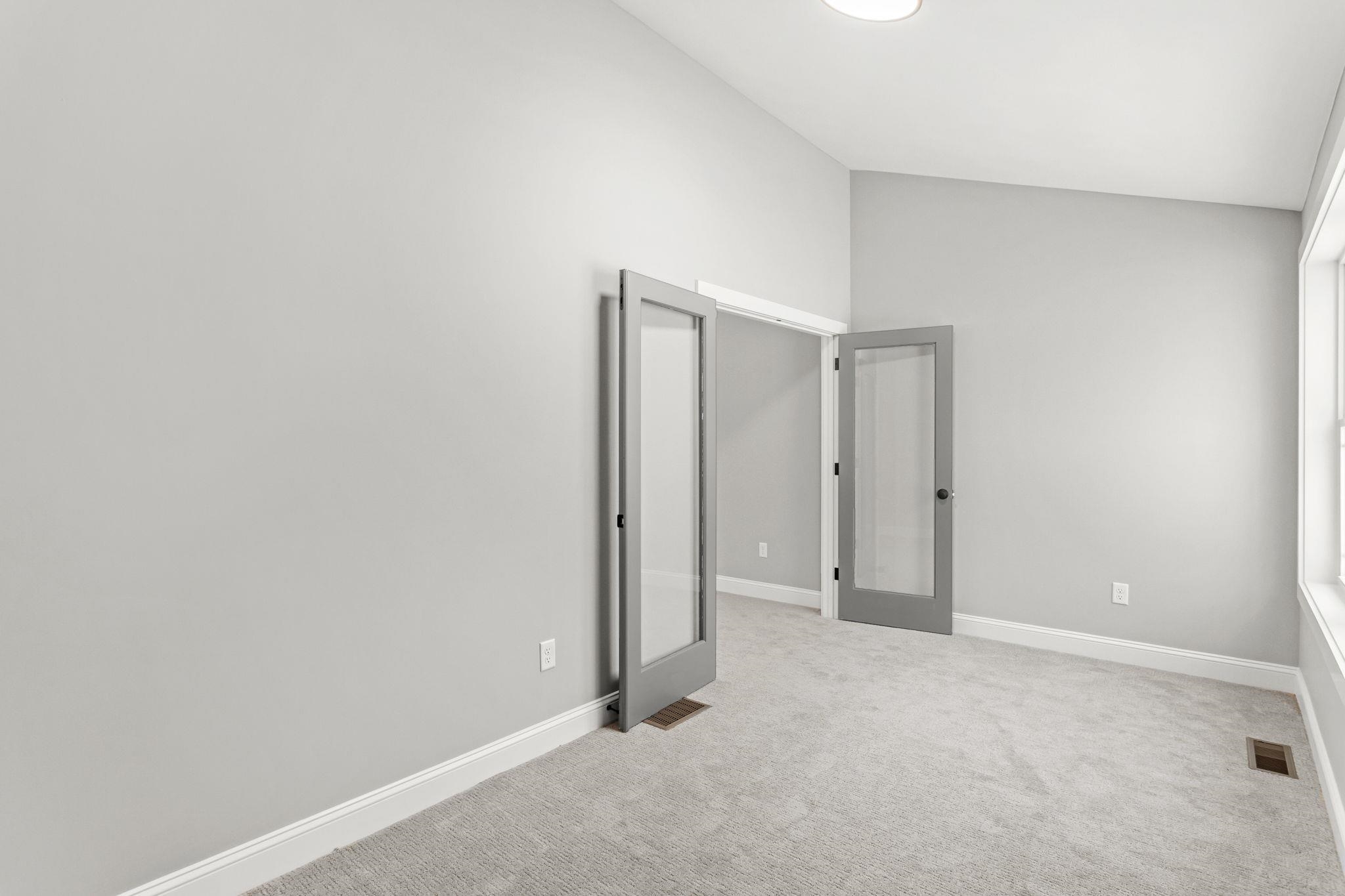 91 Raymond Road Auburn, NH 03032 - Photo 43 of 48