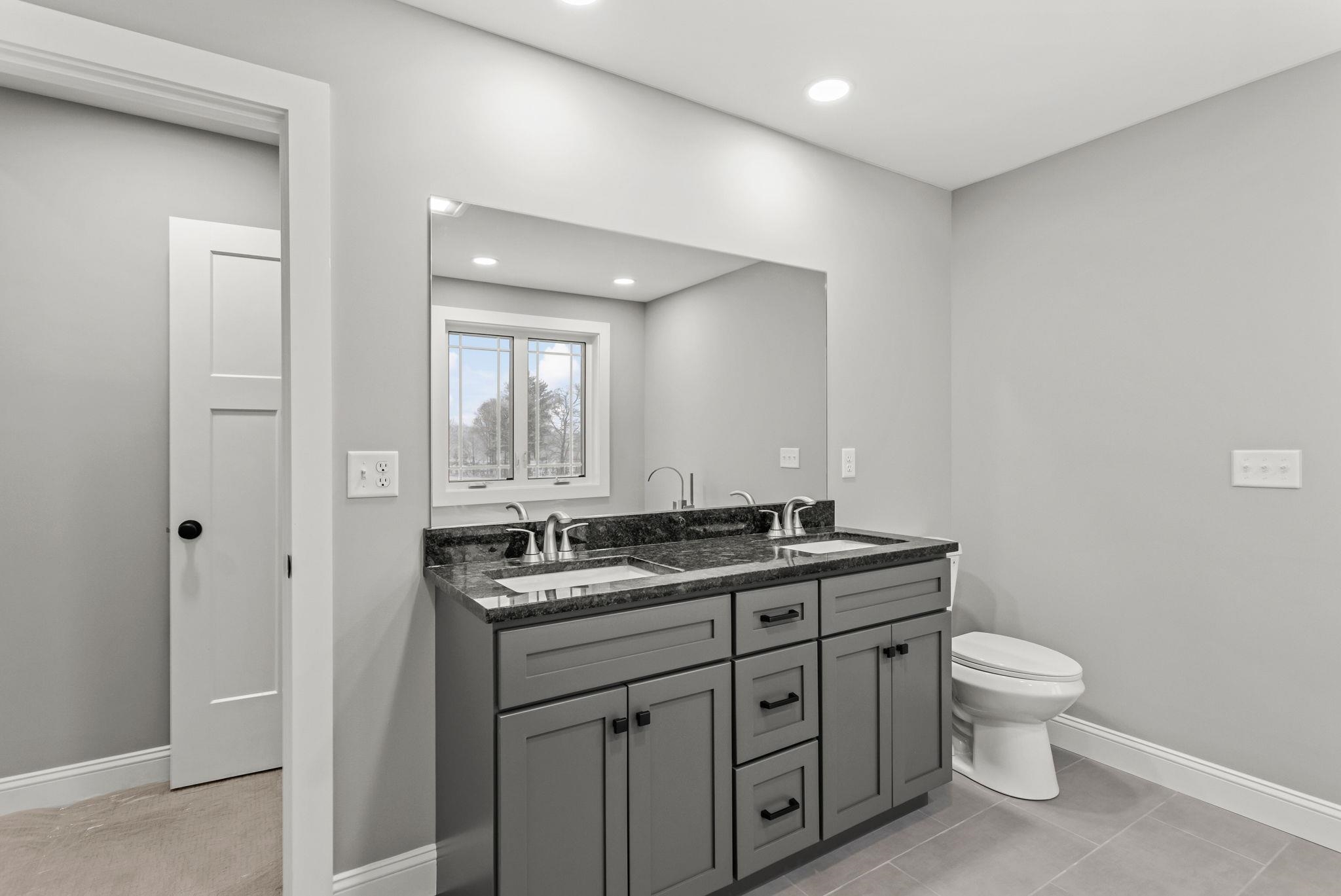 91 Raymond Road Auburn, NH 03032 - Photo 45 of 48