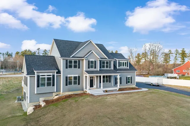 $1,100,000 | 91 Raymond Road, Auburn, NH 03032