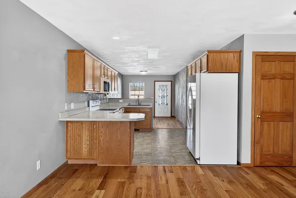 $326,000 | 645 Garfield Avenue, Unit 1, Evansville, WI 53536