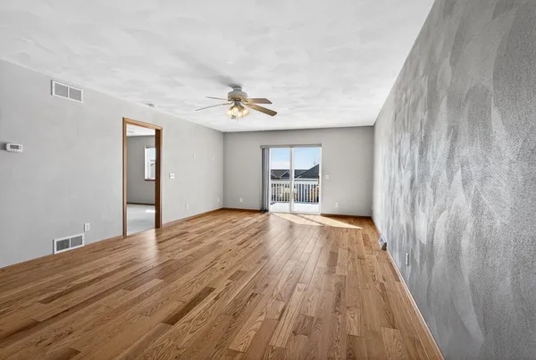 $326,000 | 645 Garfield Avenue, Unit 1, Evansville, WI 53536