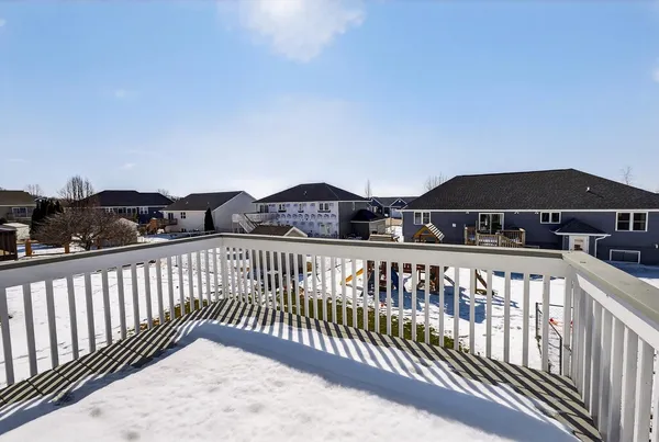 $326,000 | 645 Garfield Avenue, Unit 1, Evansville, WI 53536