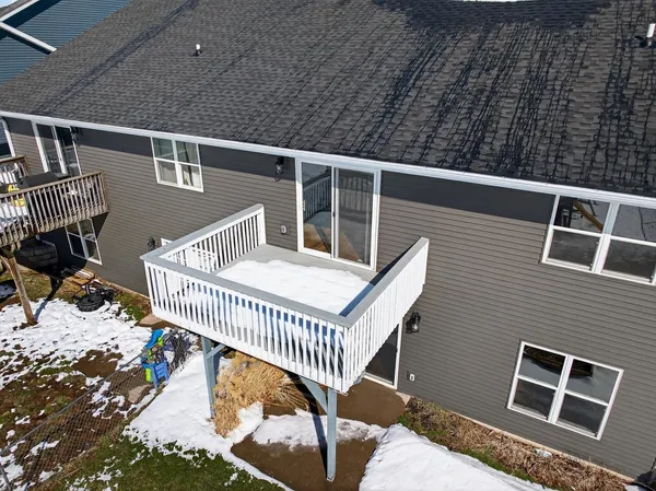 $326,000 | 645 Garfield Avenue, Unit 1, Evansville, WI 53536