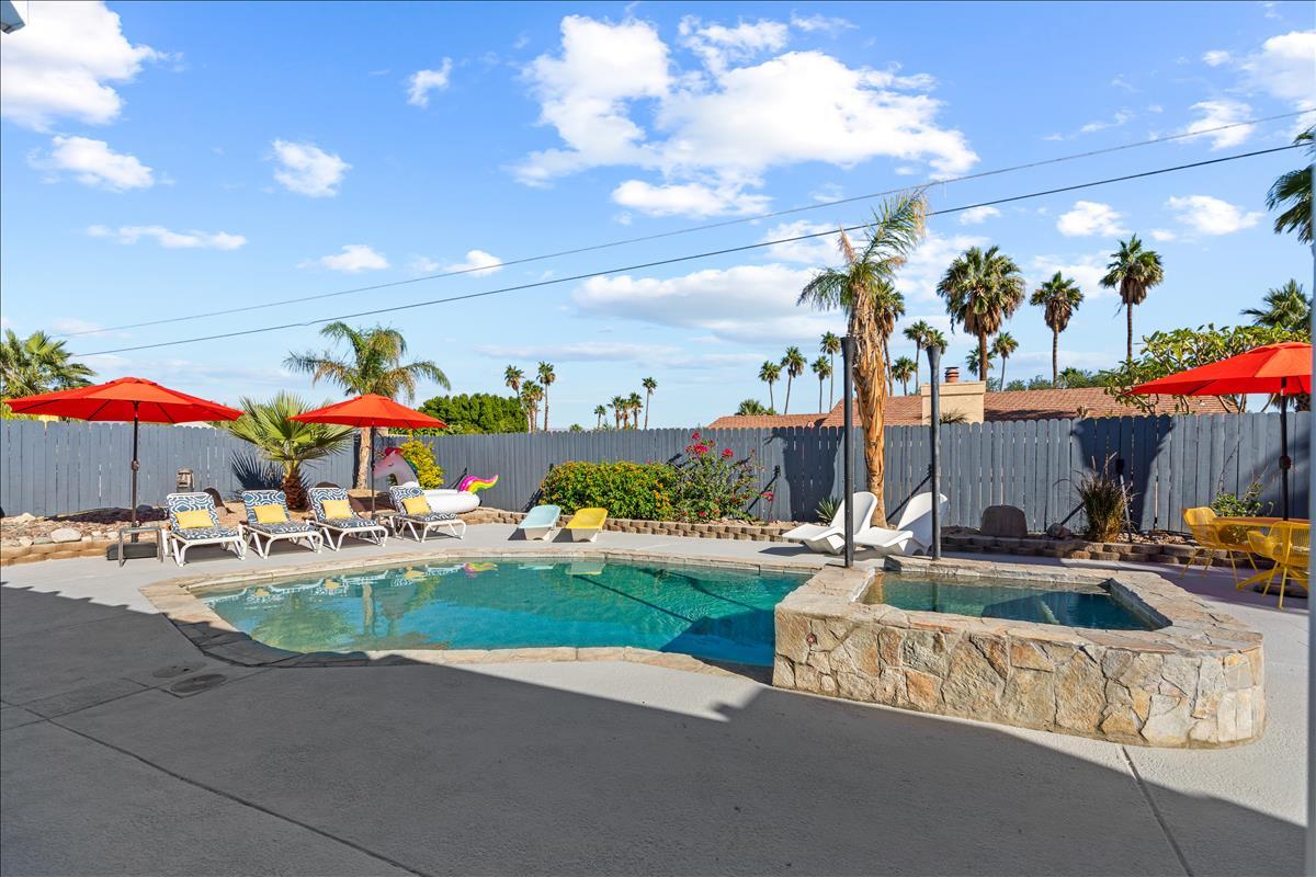 2236 North Victoria Road Palm Springs, CA 92262 - Photo 29 of 40 a view of outdoor space yard and patio