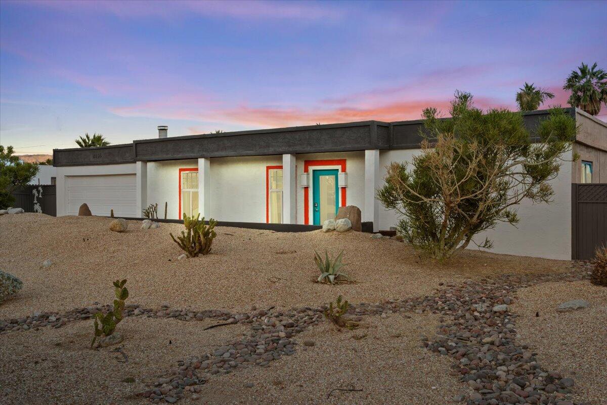 2236 North Victoria Road Palm Springs, CA 92262 - Photo 39 of 40 a front view of a house with a yard