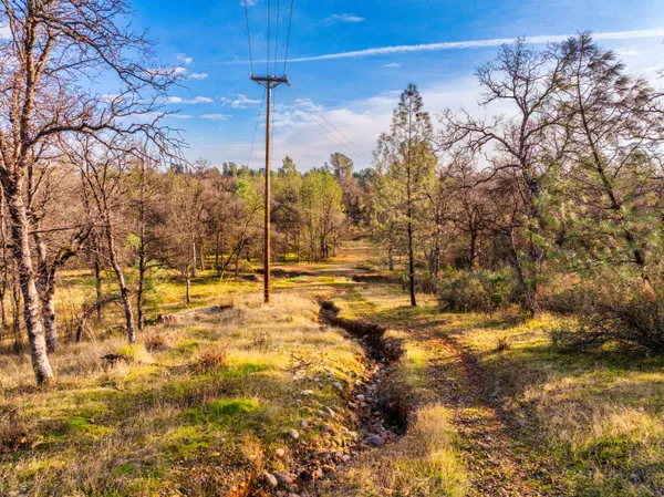 $650,000 | 5976 Sierra Drive, Redding, CA 96003