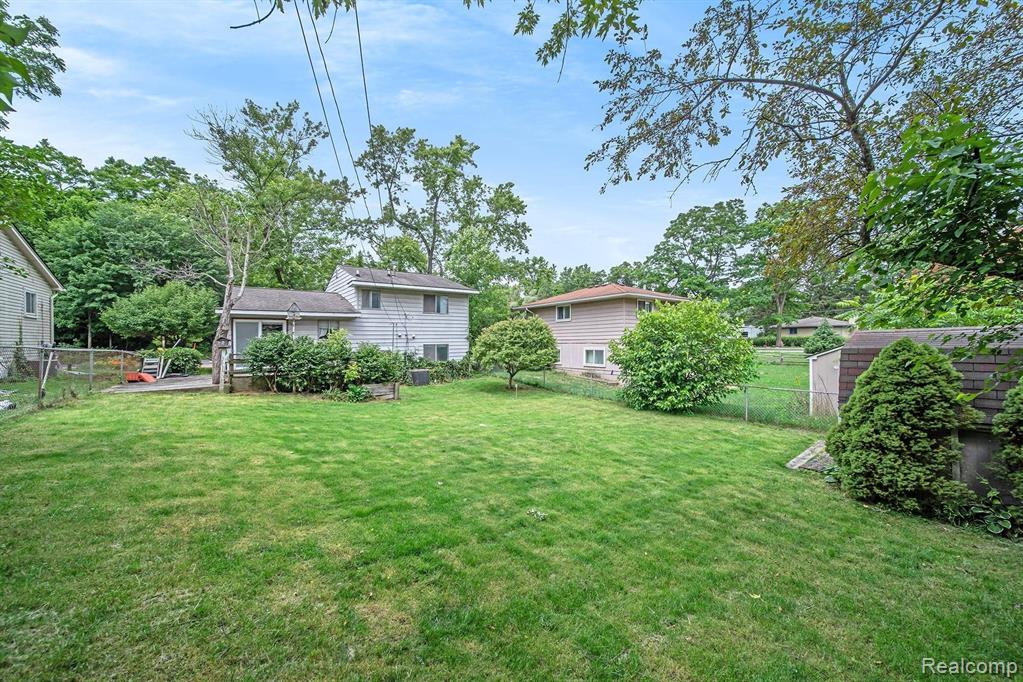 2162 Benstein Road Wolverine Lake, MI 48390 - Photo 14 of 14