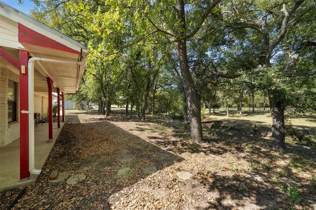 $827,700 | 2767 Highway 174, Kopperl, TX 76652