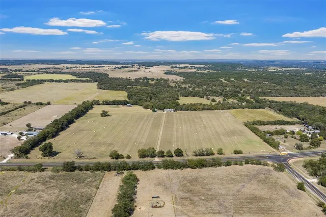 $827,700 | 2767 Highway 174, Kopperl, TX 76652