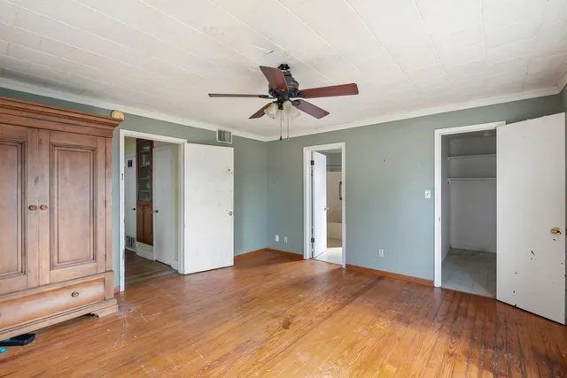 $230,000 | 701 North Washington Street, La Grange, TX 78945