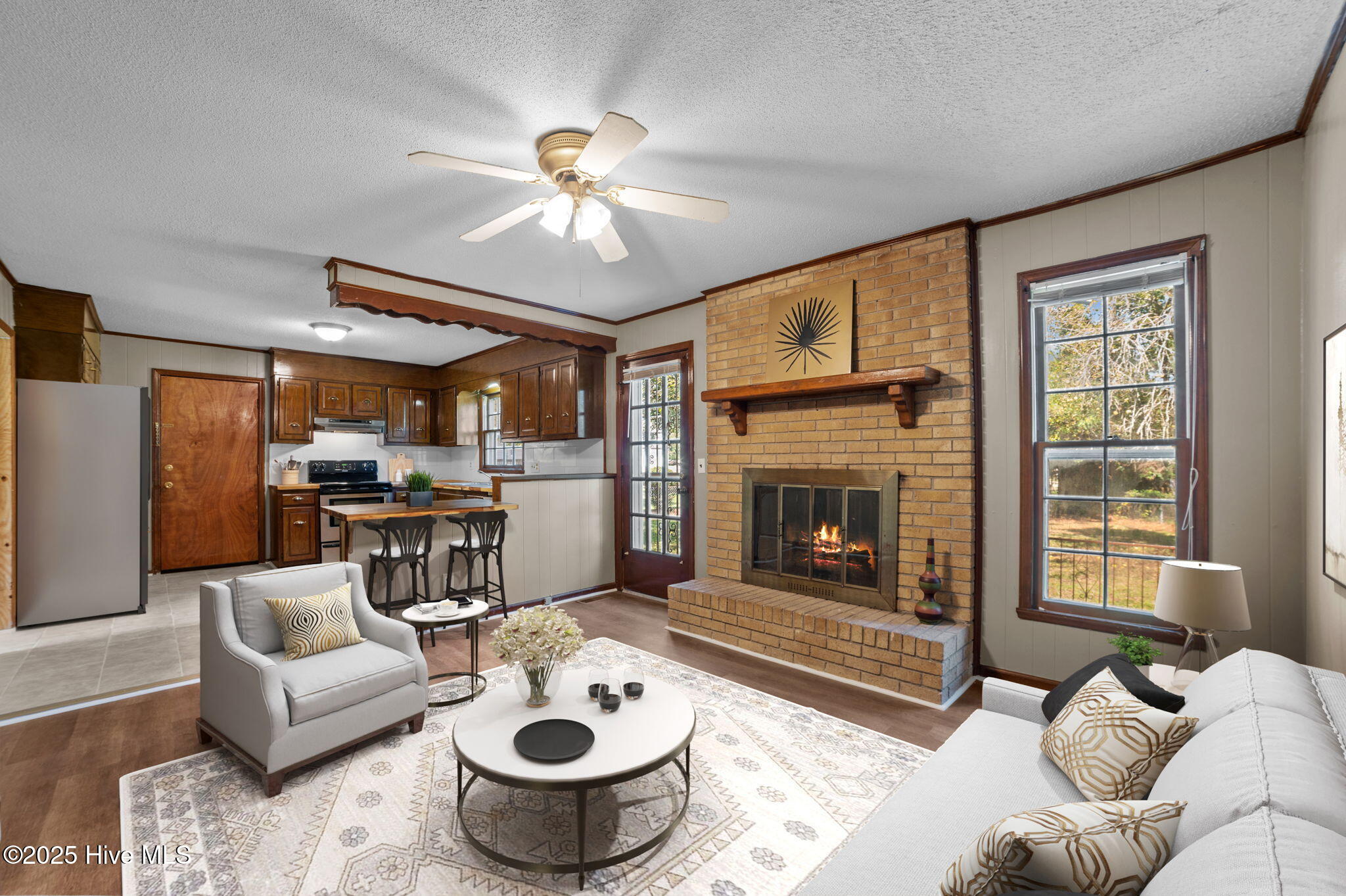 802 Eagle Road Kinston, NC 28501 - Photo 21 of 46 Den with fireplace