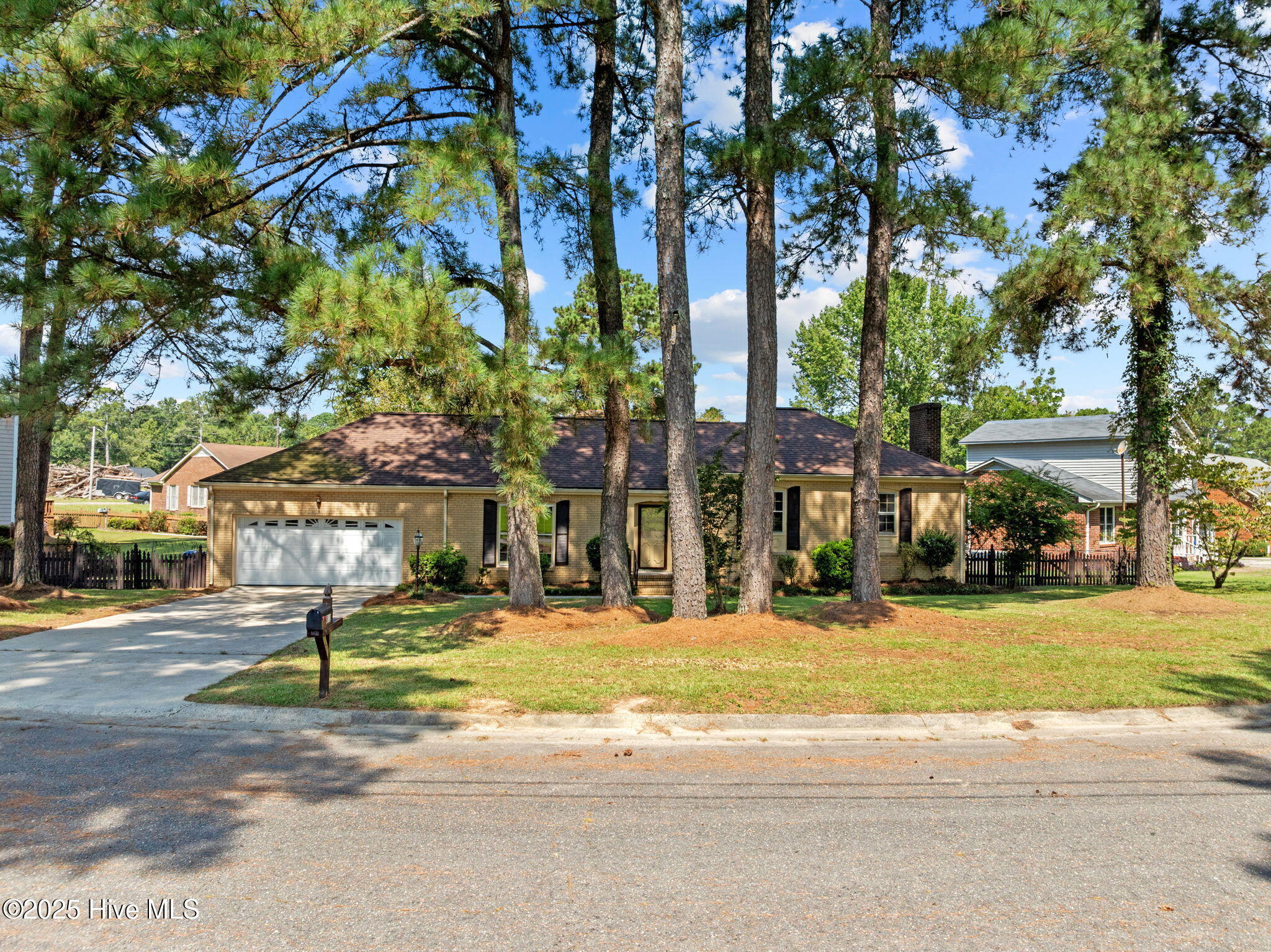 802 Eagle Road Kinston, NC 28501 - Photo 3 of 46 Front view