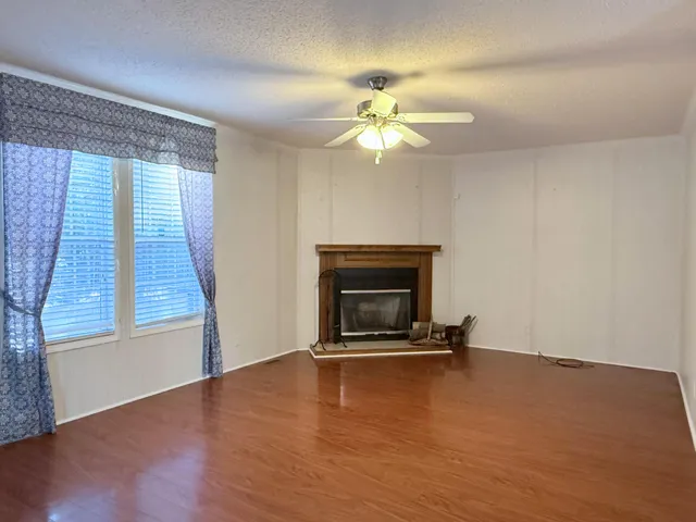 $299,999 | 106 Airborne Way, Cross, SC 29436