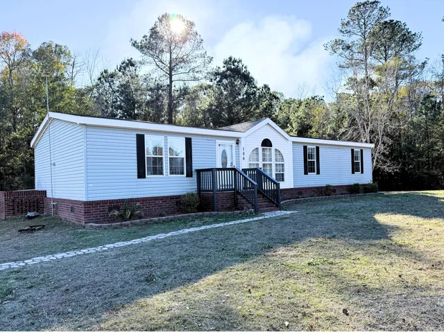 $299,999 | 106 Airborne Way, Cross, SC 29436