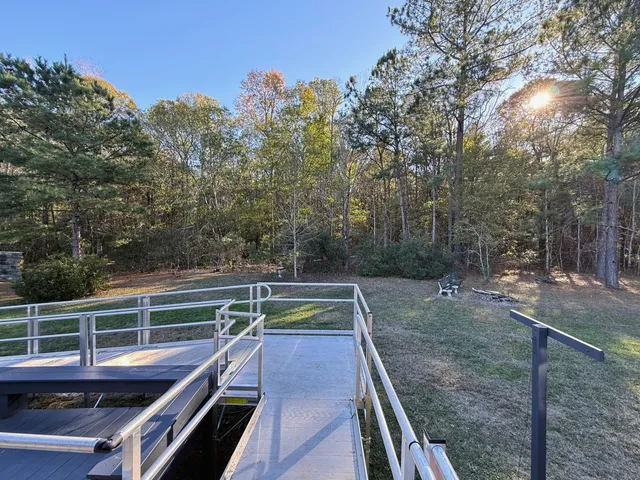 $299,999 | 106 Airborne Way, Cross, SC 29436