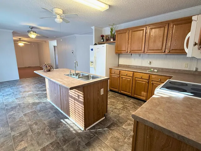 $299,999 | 106 Airborne Way, Cross, SC 29436