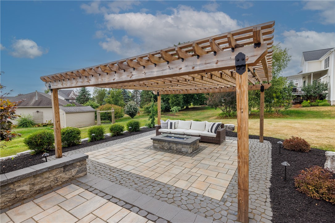 1 Cali Ridge Penfield, NY 14450 - Photo 40 of 50