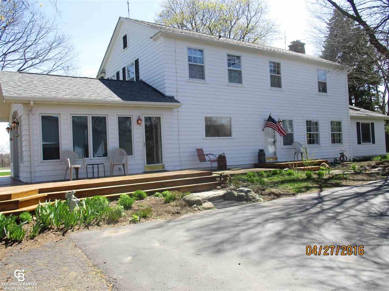 21733 Armada Ridge Road Armada, MI 48005 - Photo 8 of 30 31289990-7.JPG