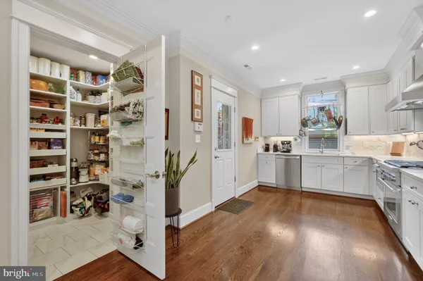 $1,495,000 | 623 Massachusetts Avenue Northeast, Washington, DC 20002