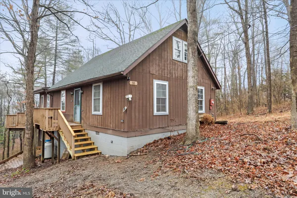$275,000 | 55 Morosko Lane, Berkeley Springs, WV 25411