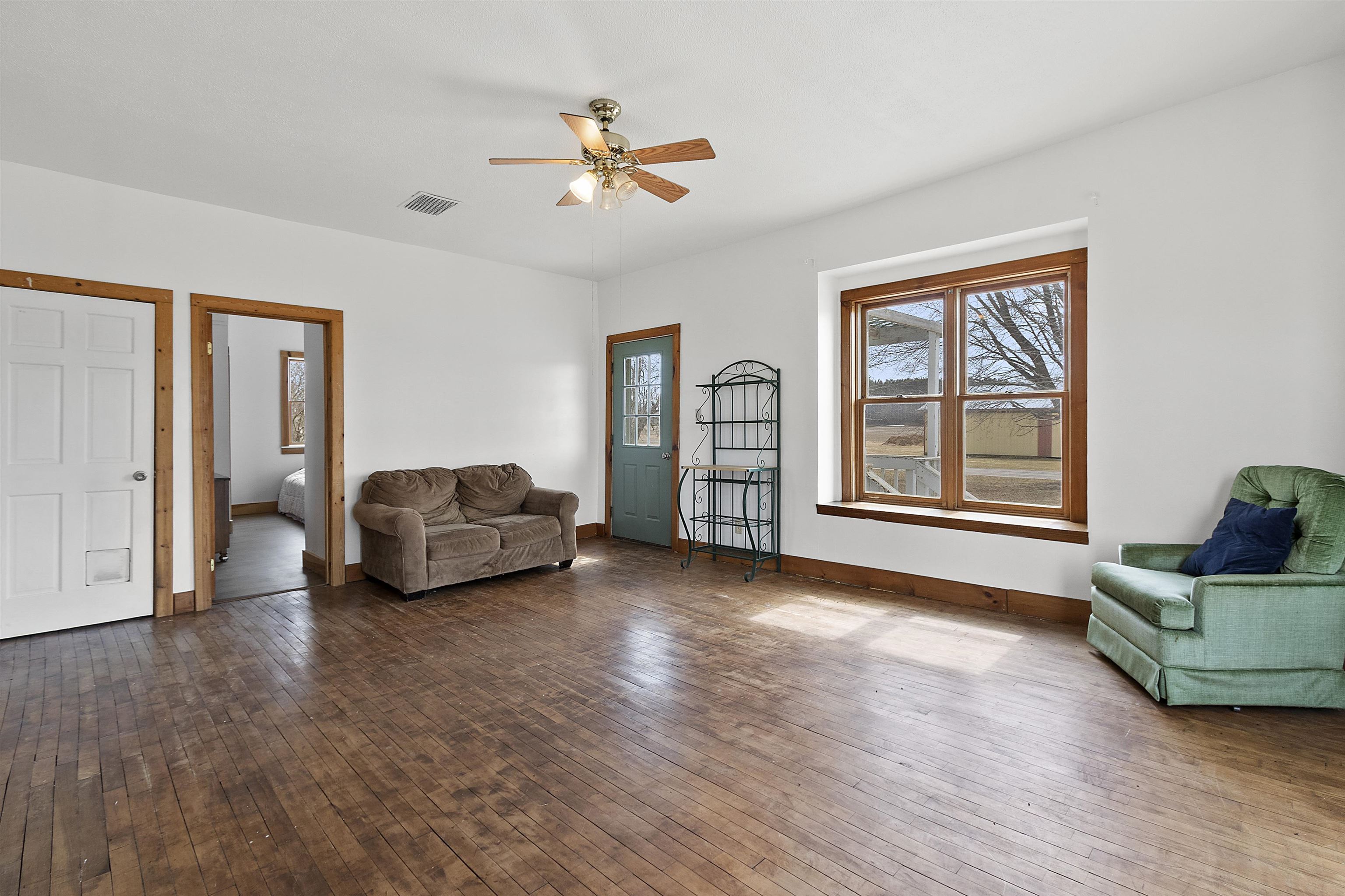 E10702 Eulrich Road Clintonville, WI 54929 - Photo 4 of 48