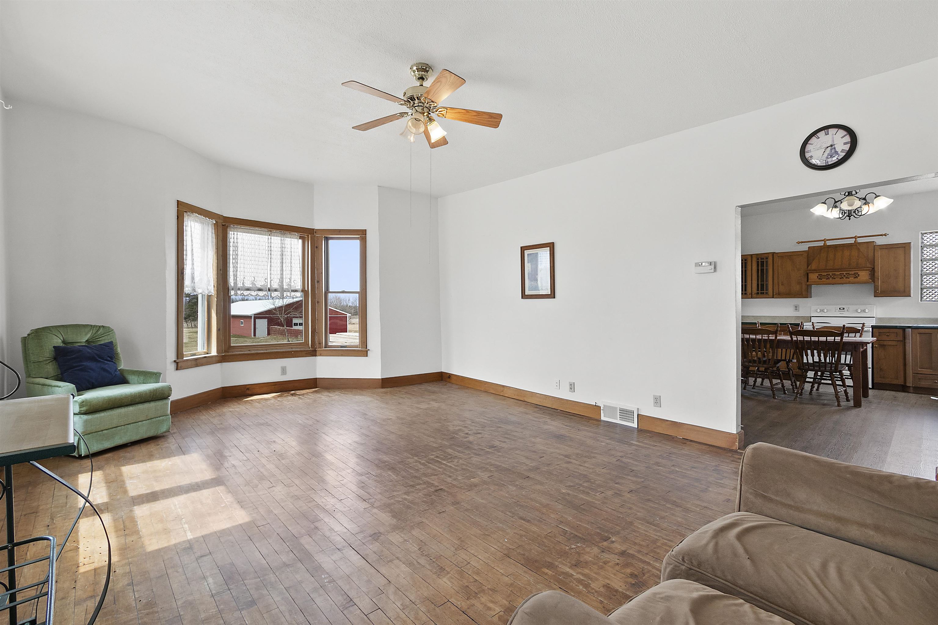 E10702 Eulrich Road Clintonville, WI 54929 - Photo 5 of 48