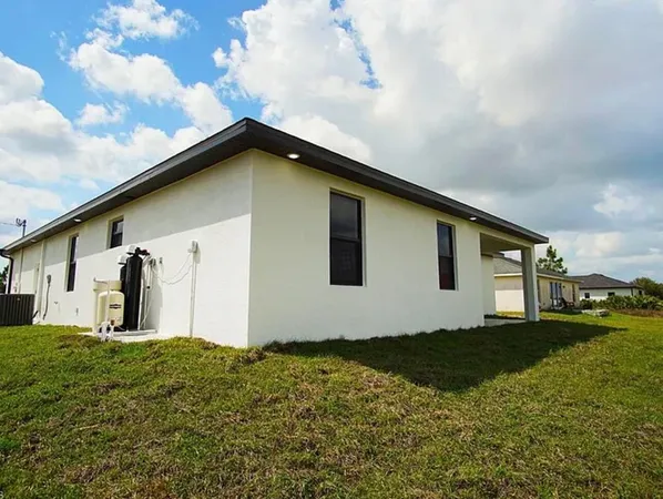 $1,870 | 4708 5th Street West, Lehigh Acres, FL 33971