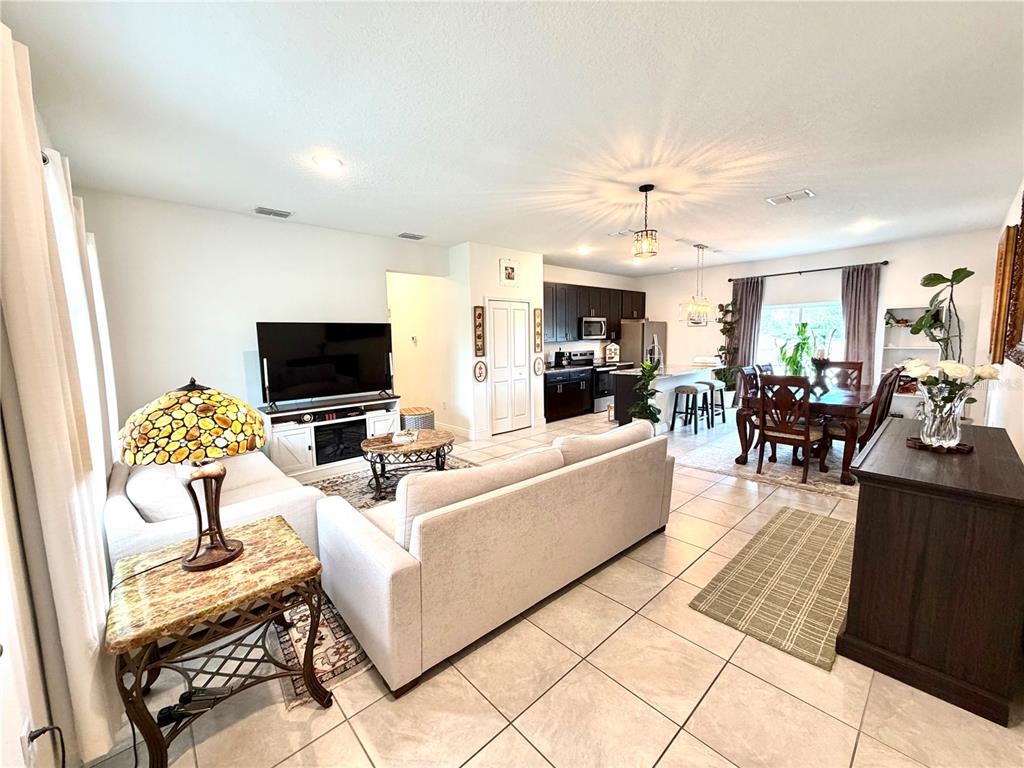 15943 Southwest 53rd Court Ocala, FL 34473 - Photo 3 of 19